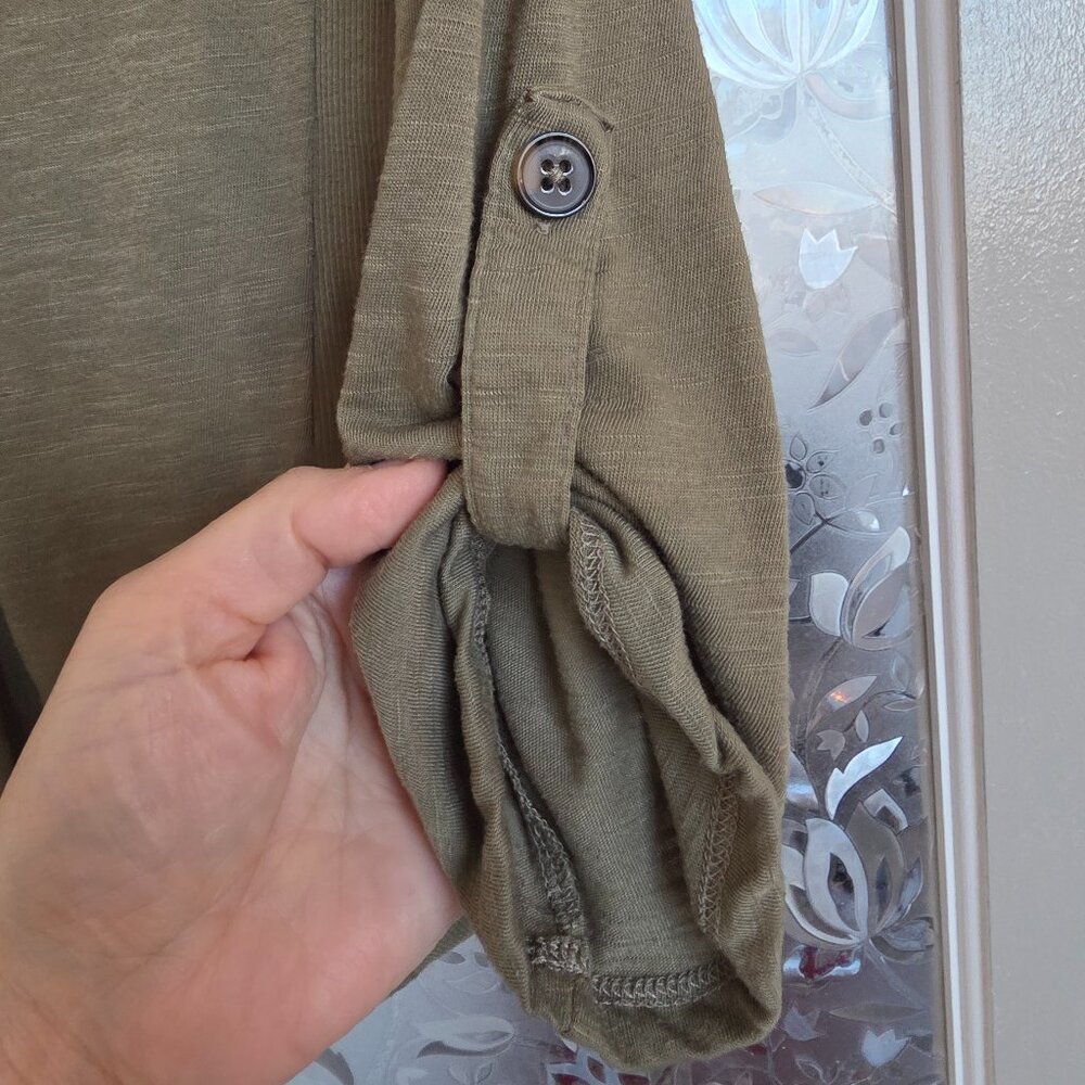 Olive blouse with button up sleeves - Size 11-13 - Picture 3 of 6